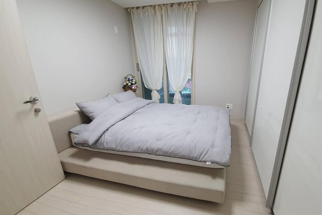 - 3bed New *