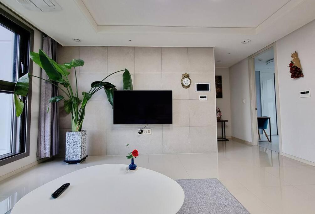 - 3bed New Apartment *