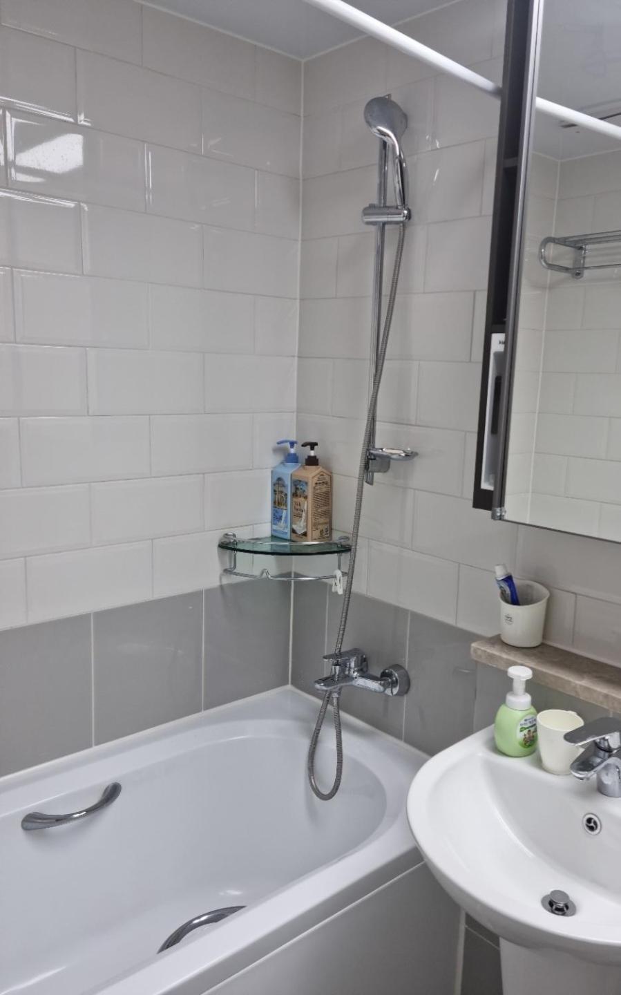 - 3bed New Apartment